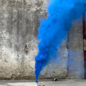 Дымный фонтан Синий густой дым 6 метров 30 секунд 3 дюйма ФД021-С купить в Ростове на Дону